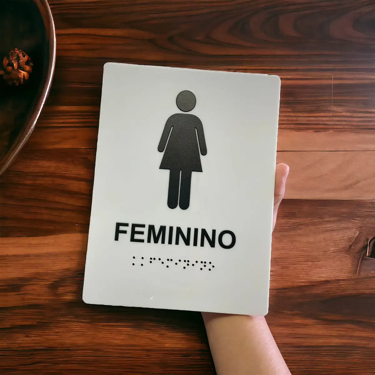 Miniatura 3 de Placa Braille Padrão Sanitário Feminino